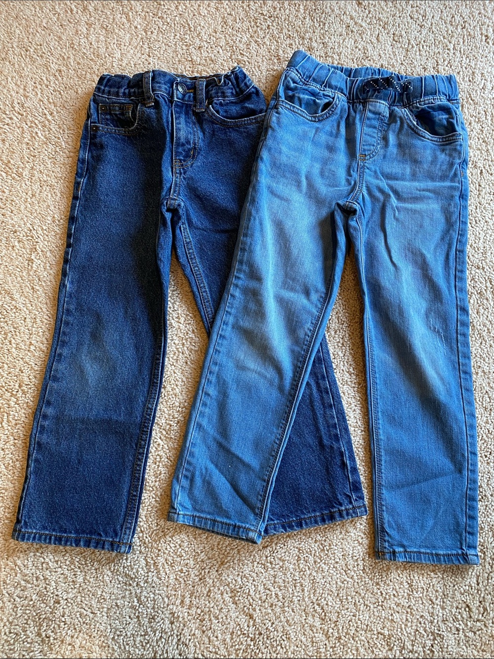 Cat & Jack Kids Two-Pair Denim Jeans in Dark Blue and Light Blue